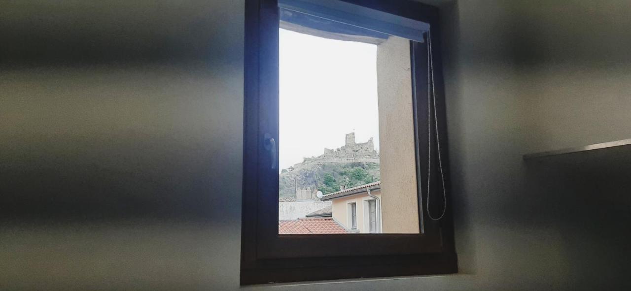 Appartement Netflix Centre De Vienne Pres De Lyon Bagian luar foto